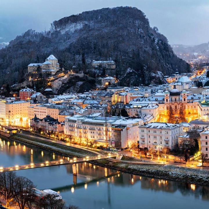 Aerial image of the UofR Salzburg campus in Austria.